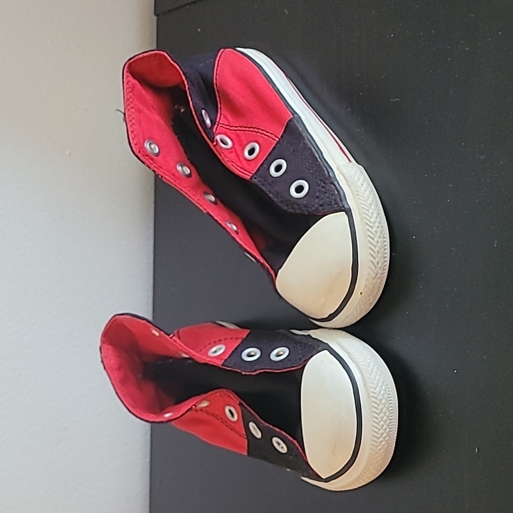 Converse toddler hightop Black and red size 7 shoe - Picture 2 of 5